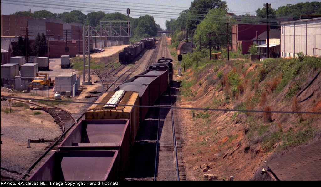 Action at Boylan Junction, as a train switches tracks 